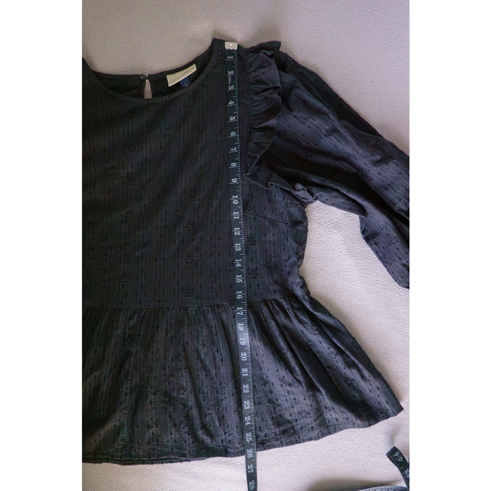Universal Thread | Ruffle Eyelet Blouse - Picture 9 of 9